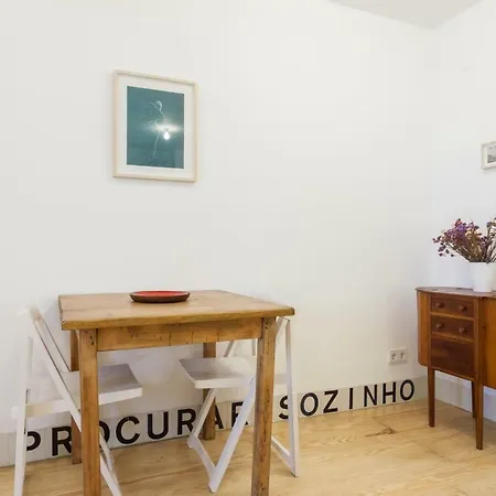 Feels Like Santa Catarina Nest Apartment Lisbon